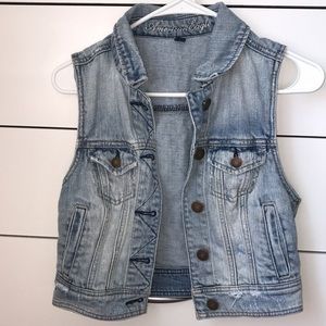 American Eagle Jean Vest